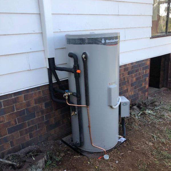 Solar hot water system installed in Blackbutt QLD